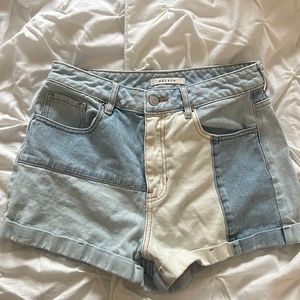Pacsun Womens mom Shorts size 28 patchwork style Denim Blue Jeans. Size 6